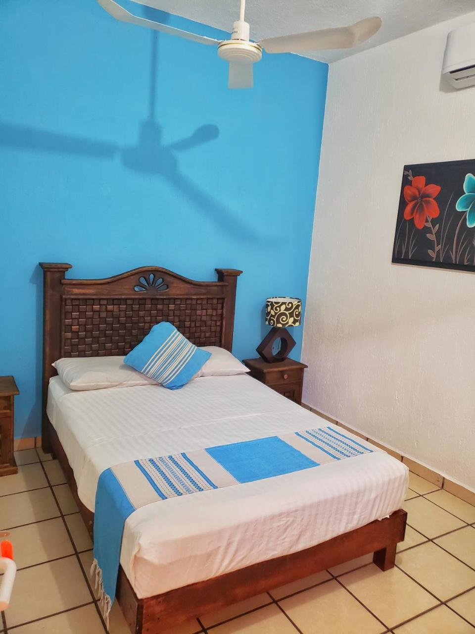 Casa De Huespedes Cielito Lindo 호텔 산타크루즈휴에튤코 외부 사진